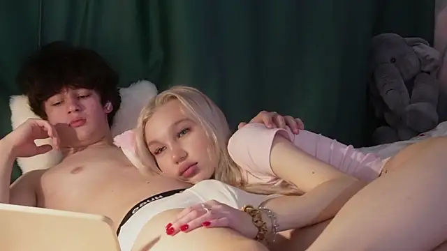 cuteleraay online show from 04.27.26