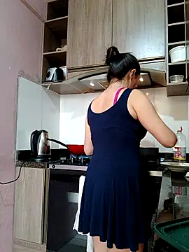 Snapshot of _SexyPetite_ chatting on 09.20.25 SexyPetite online show from 09.20.25