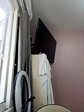 Snapshot of _SexyPetite_ chatting on 10.14.25 SexyPetite online show from 10.14.25