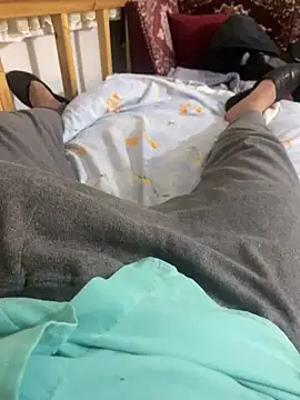 Snapshot of Darbelimatkap38 chatting on 10.28.25 Darbelimatkap38 online show from 10.28.25