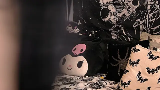 Paige Turner online show from 05.03.26