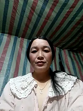 Snapshot of Bliss_rose chatting on 10.08.25 Bliss rose online show from 10.08.25