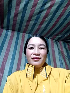 Snapshot of Bliss_rose chatting on 11.02.25 Bliss rose online show from 11.02.25