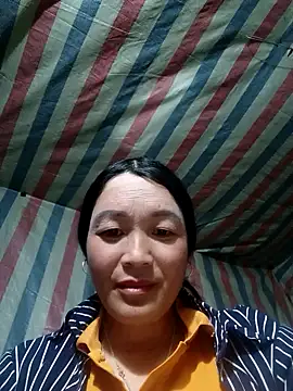 Snapshot of Bliss_rose chatting on 11.15.25 Bliss rose online show from 11.15.25