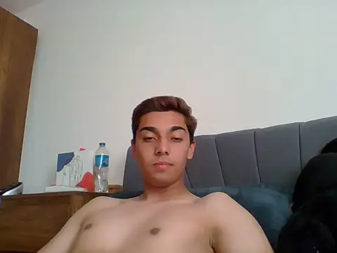 Snapshot of Linkimoli chatting on 10.21.25 Linkimoli online show from 10.21.25