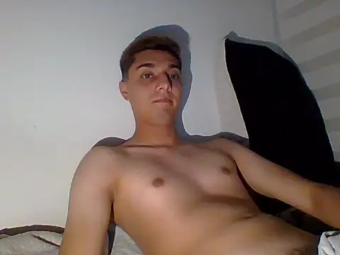 Snapshot of Linkimoli chatting on 11.13.25 Linkimoli online show from 11.13.25