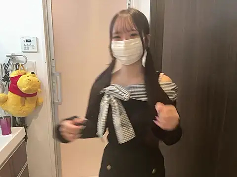 nano-da-u online show from 11.04.25