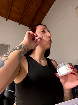 Paulina-Wells online show from 10.31.25