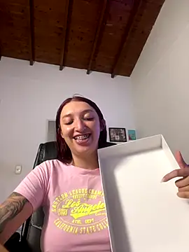 Paulina-Wells online show from 11.18.25