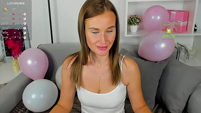 Snapshot of Dana_Wils1 chatting on 10.01.25 Dana Wils1 online show from 10.01.25