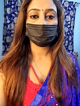 Snapshot of Cute-lusi chatting on 09.27.25 Cute-lusi online show from 09.27.25