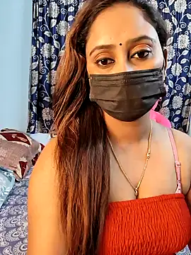 Snapshot of Cute-lusi chatting on 10.04.25 Cute-lusi online show from 10.04.25