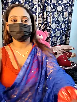 Snapshot of Cute-lusi chatting on 10.20.25 Cute-lusi online show from 10.20.25