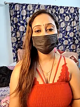 Snapshot of Cute-lusi chatting on 11.19.25 Cute-lusi online show from 11.19.25