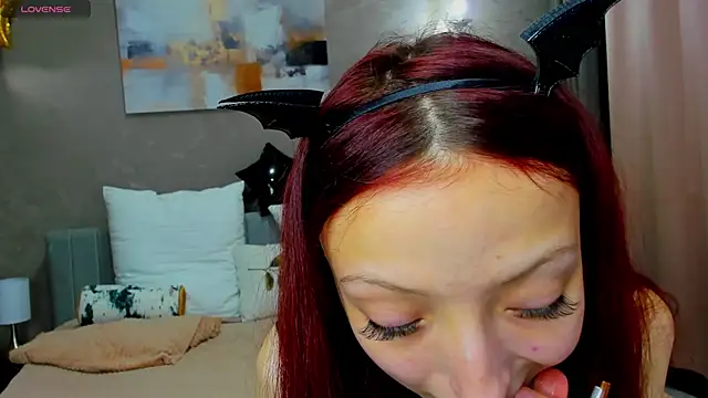 Snapshot of Daria_J chatting on 11.01.25 Daria J online show from 11.01.25