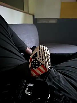 hotboy43339 online show from 10.17.25