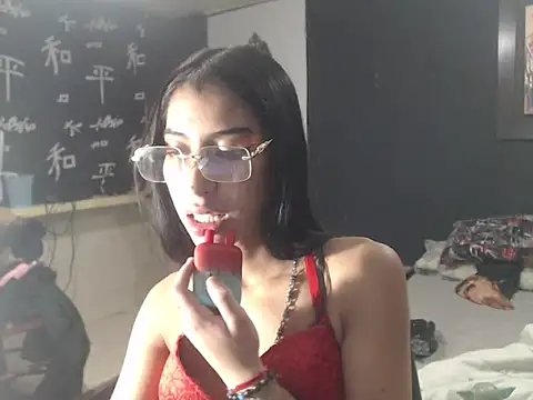 Dara-montenegro online show from 09.30.25