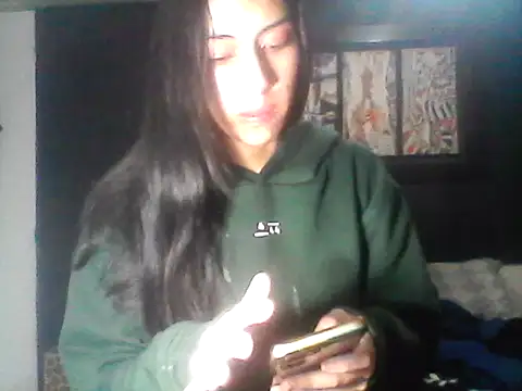 Dara-montenegro online show from 10.03.25