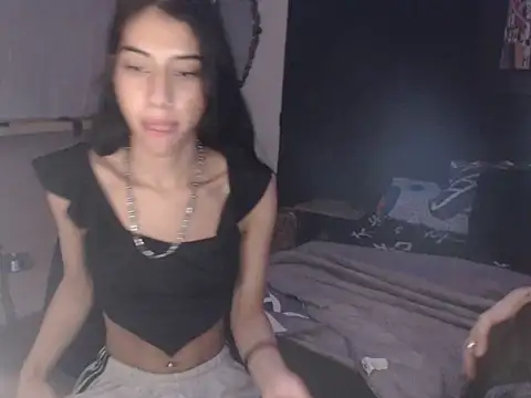 Dara-montenegro online show from 10.13.25