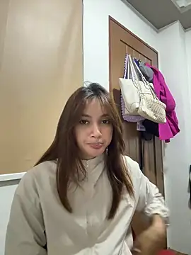 Snapshot of LanySylvia chatting on 10.30.25 LanySylvia online show from 10.30.25