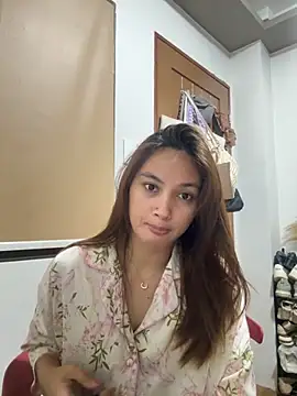 Snapshot of LanySylvia chatting on 11.03.25 LanySylvia online show from 11.03.25