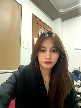 Snapshot of LanySylvia chatting on 11.06.25 LanySylvia online show from 11.06.25