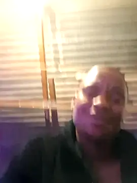 Snapshot of DxckMan3 chatting on 11.04.25 DxckMan3 online show from 11.04.25