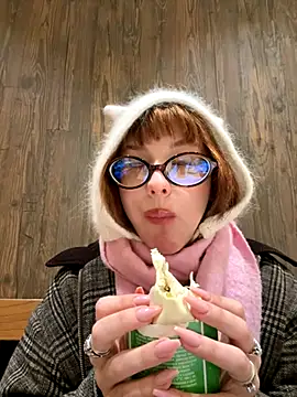 Only April online show from 09.30.25