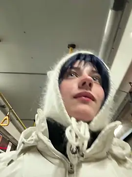 Only April online show from 03.04.26