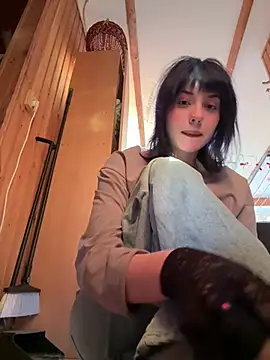 Only April online show from 04.22.26