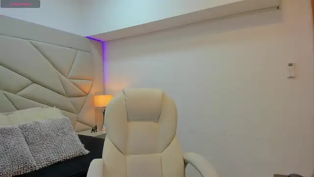 Snapshot of persefone_333 chatting on 10.06.25 persefone 333 online show from 10.06.25