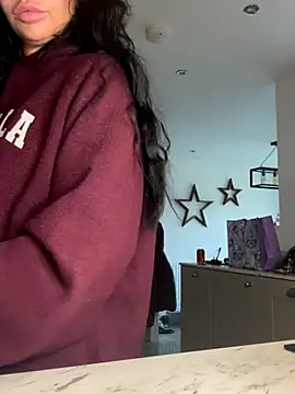 Snapshot of BELLABLACKXUK chatting on 11.12.25 BELLABLACKXUK online show from 11.12.25