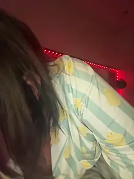 Snapshot of BELLABLACKXUK chatting on 04.05.26 BELLABLACKXUK online show from 04.05.26