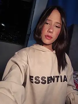 KLOE LUSTX online show from 03.08.26