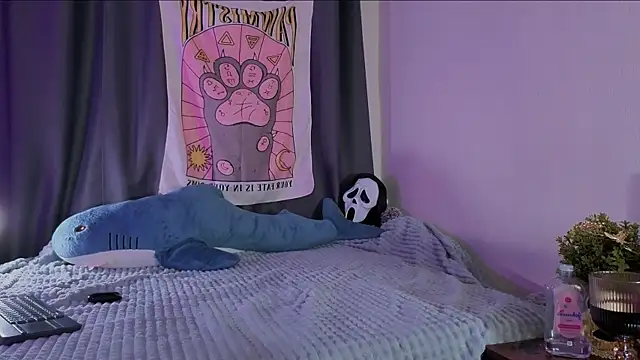 Snapshot of MeowMystaa chatting on 11.28.25 MeowMystaa online show from 11.28.25