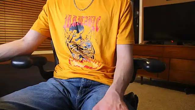 Snapshot of jjjjjfive chatting on 03.05.26 jjjjjfive online show from 03.05.26