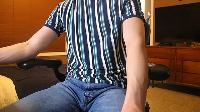 Snapshot of jjjjjfive chatting on 03.07.26 jjjjjfive online show from 03.07.26