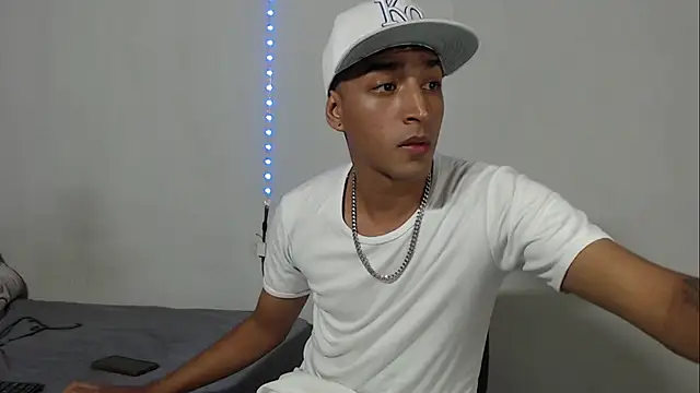 partdemonlatin666 online show from 10.30.25