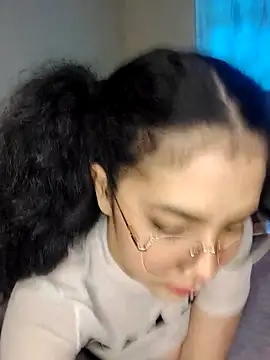 LunaRosse  online show from 10.22.25