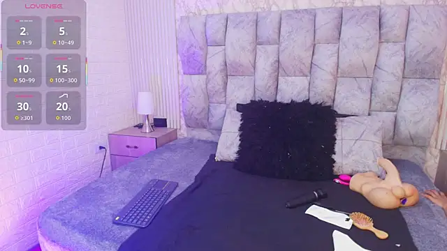 railey rosse  online show from 09.16.25