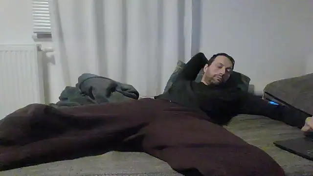 Snapshot of XLBarehengst chatting on 01.05.26 XLBarehengst online show from 01.05.26