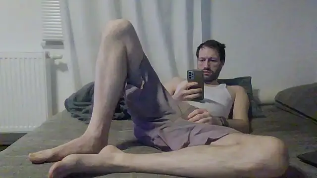 Snapshot of XLBarehengst chatting on 02.02.26 XLBarehengst online show from 02.02.26