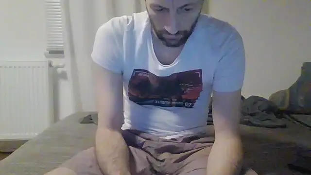 Snapshot of XLBarehengst chatting on 02.04.26 XLBarehengst online show from 02.04.26