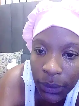 MrsMxx25 online show from 10.20.25