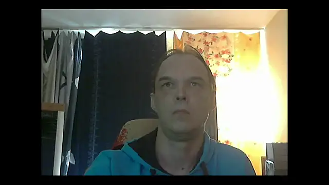 Snapshot of Jenner84 chatting on 09.14.25 Jenner84 online show from 09.14.25