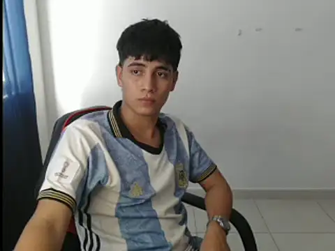 Snapshot of maximo_gomez chatting on 09.25.25 maximo gomez online show from 09.25.25