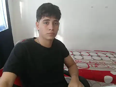 Snapshot of maximo_gomez chatting on 10.21.25 maximo gomez online show from 10.21.25