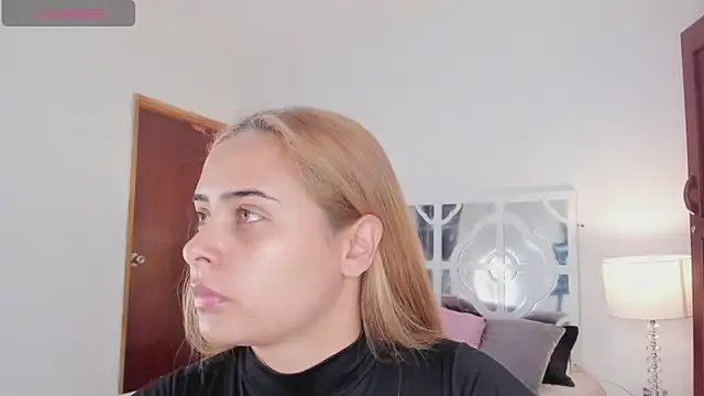 MikaelaStone online show from 10.15.25