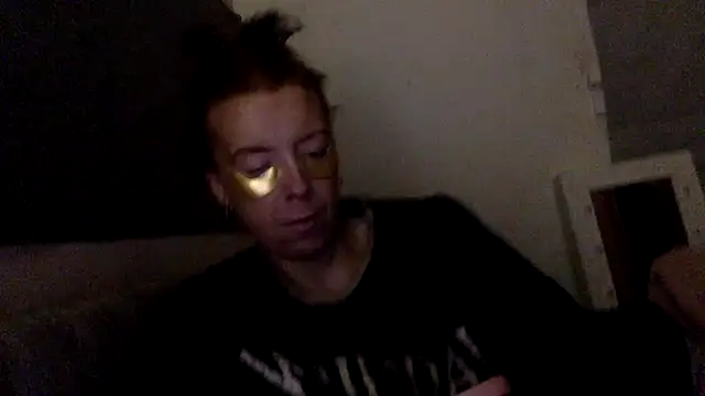 Snapshot of Bellababexox chatting on 05.15.26 Bellababexox online show from 05.15.26