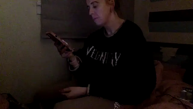 Snapshot of Bellababexox chatting on 05.15.26 Bellababexox online show from 05.15.26